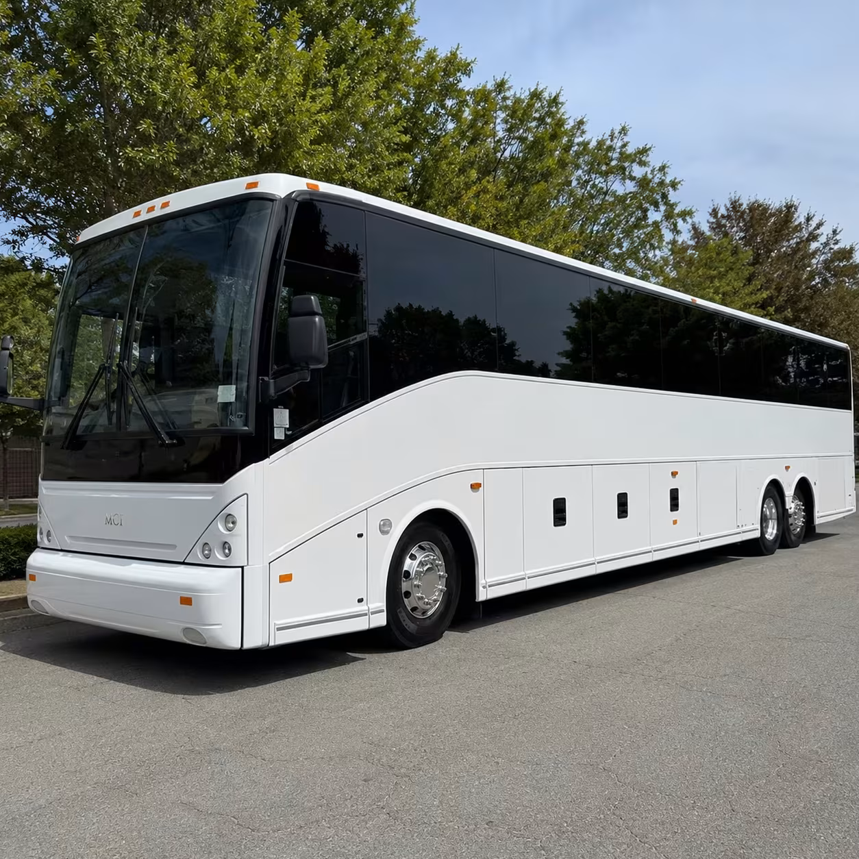 temecula winery and hospitality employee shuttle buses