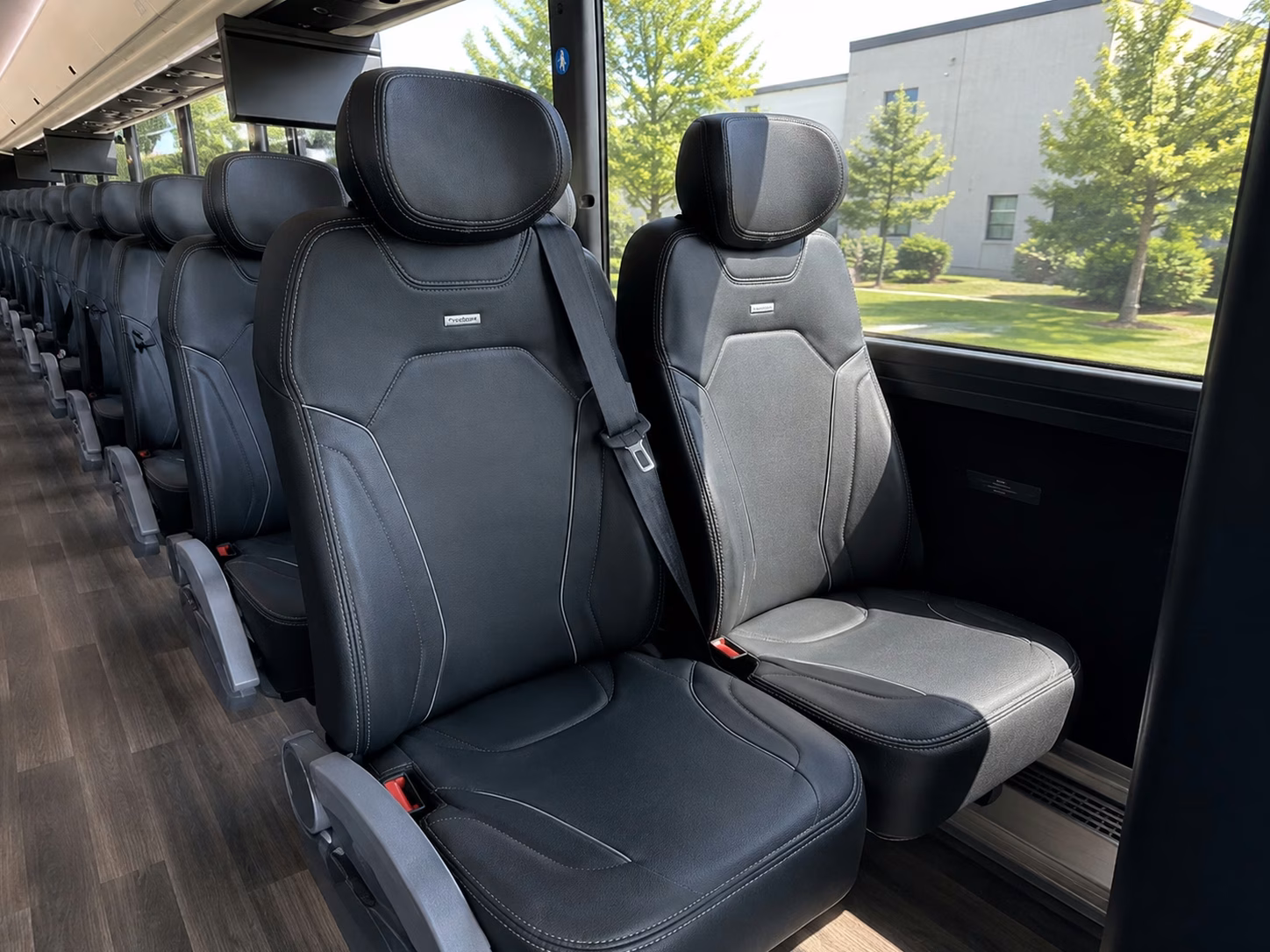 you can find and book prom transportation in temecula and any nearby city